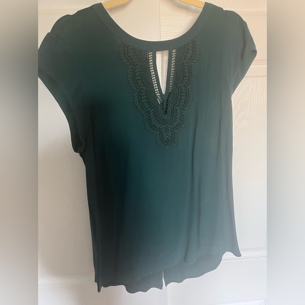 Daniel Rainn Green Embellished Blouse with Cap Sleeves